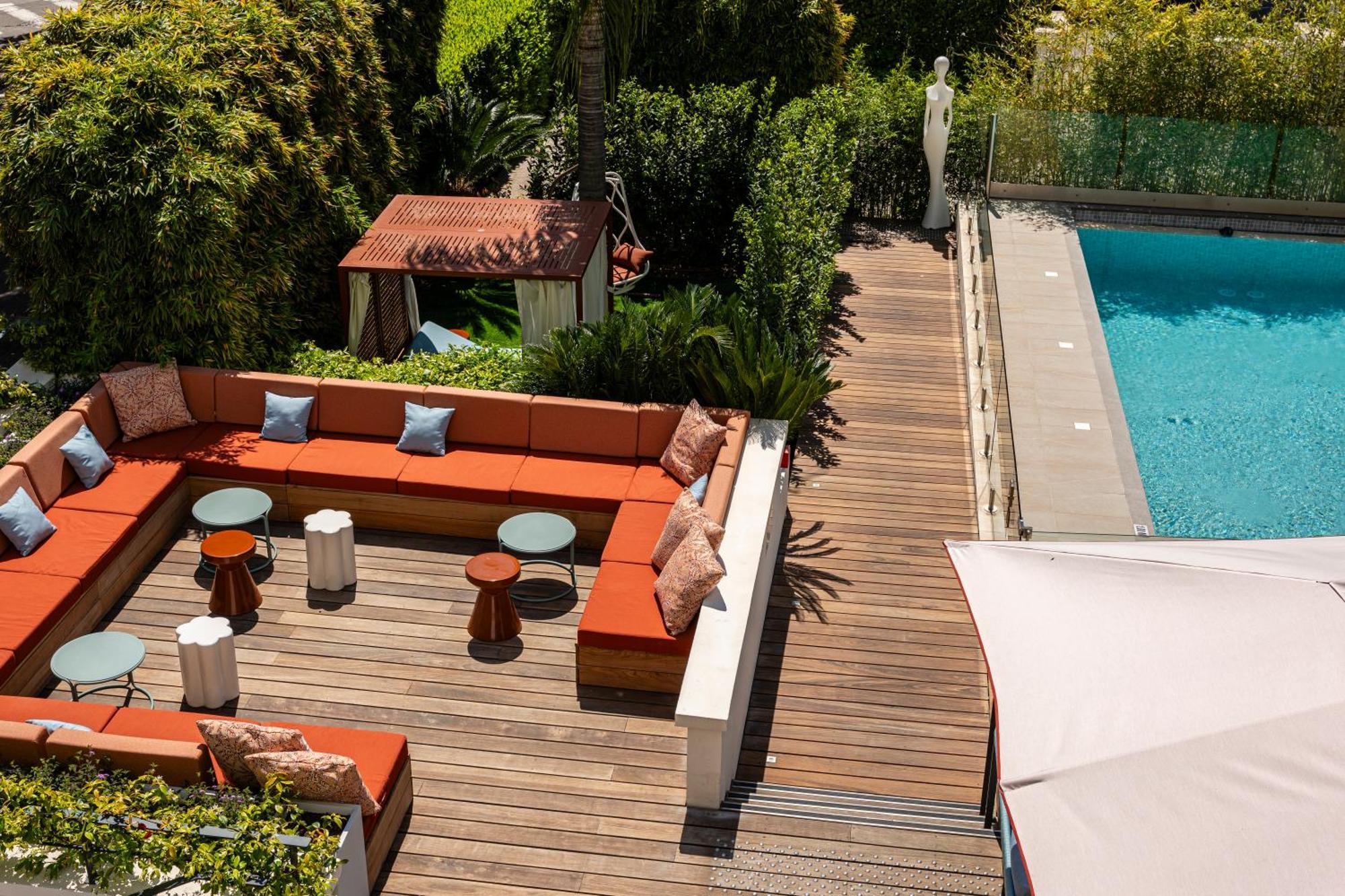 Hotel Le Canberra 4*