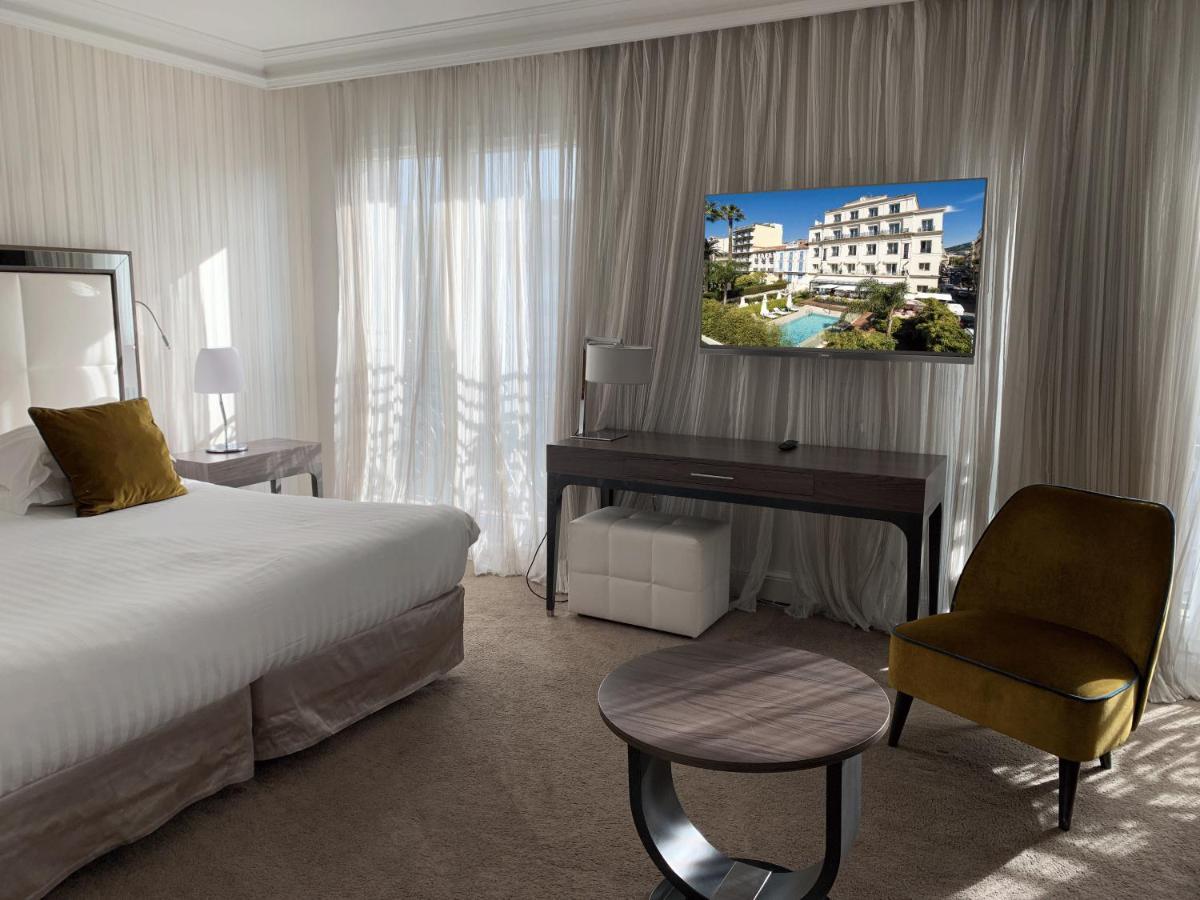 Le Canberra Hotel