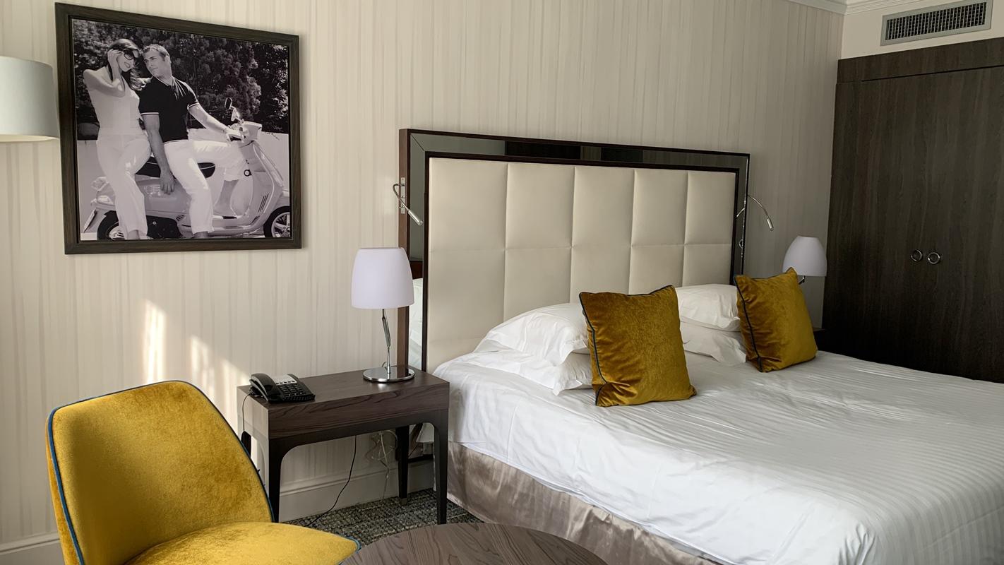 Le Canberra Hotel